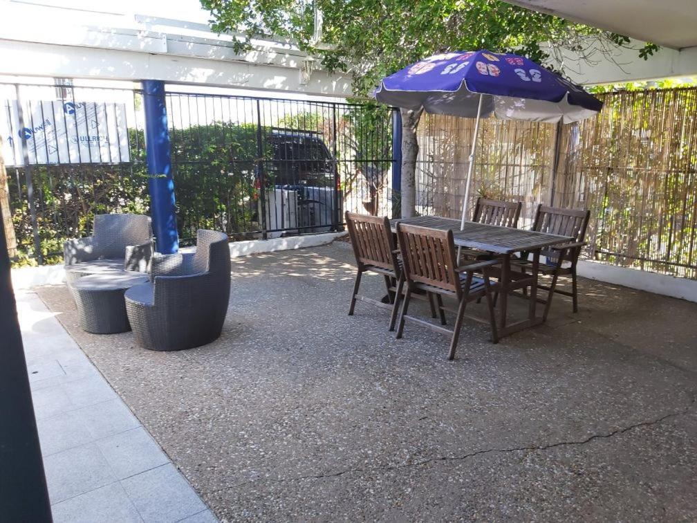 Cosmopolitan Motel & Serviced Apartments Rockhampton Exterior photo